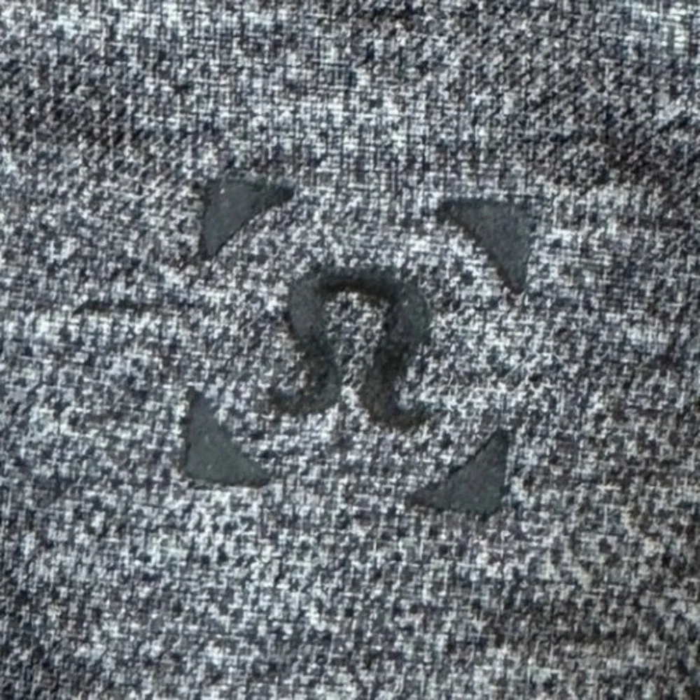 Lululemon T.H.E. Shorts Mens Large Heathered Grey Athletic Gym Stretch Waist
